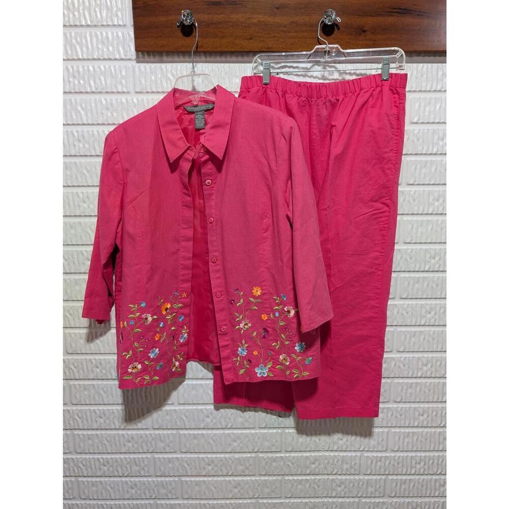 Jessica Holbrook Pink Floral Embroidered Two-Piece Set - Size Large